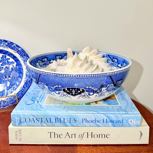 Large Vintage Blue Willow Transferware BowlPalm Beach DecorGrandmillenial